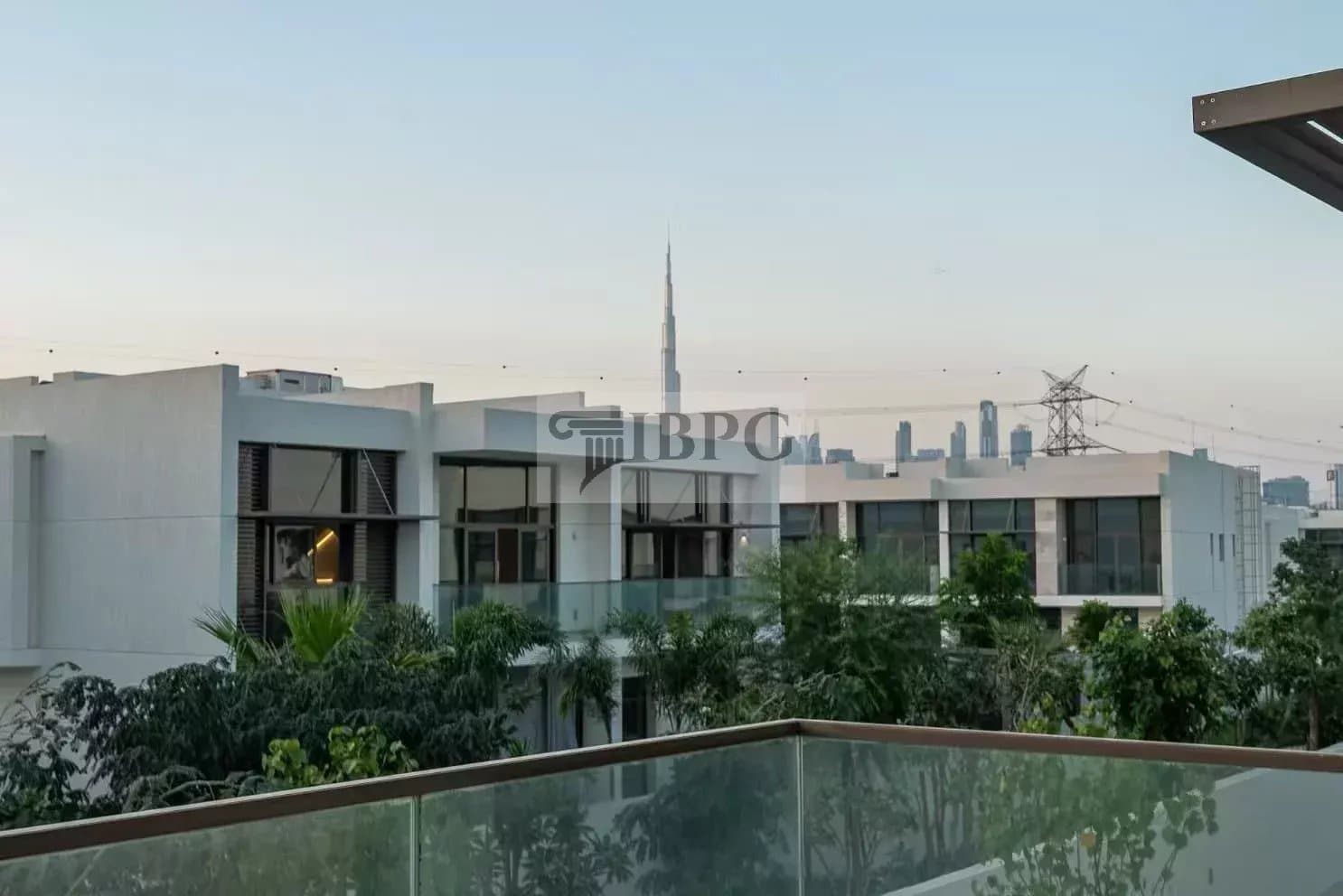 5-Bedroom Villa, MBR District 1,