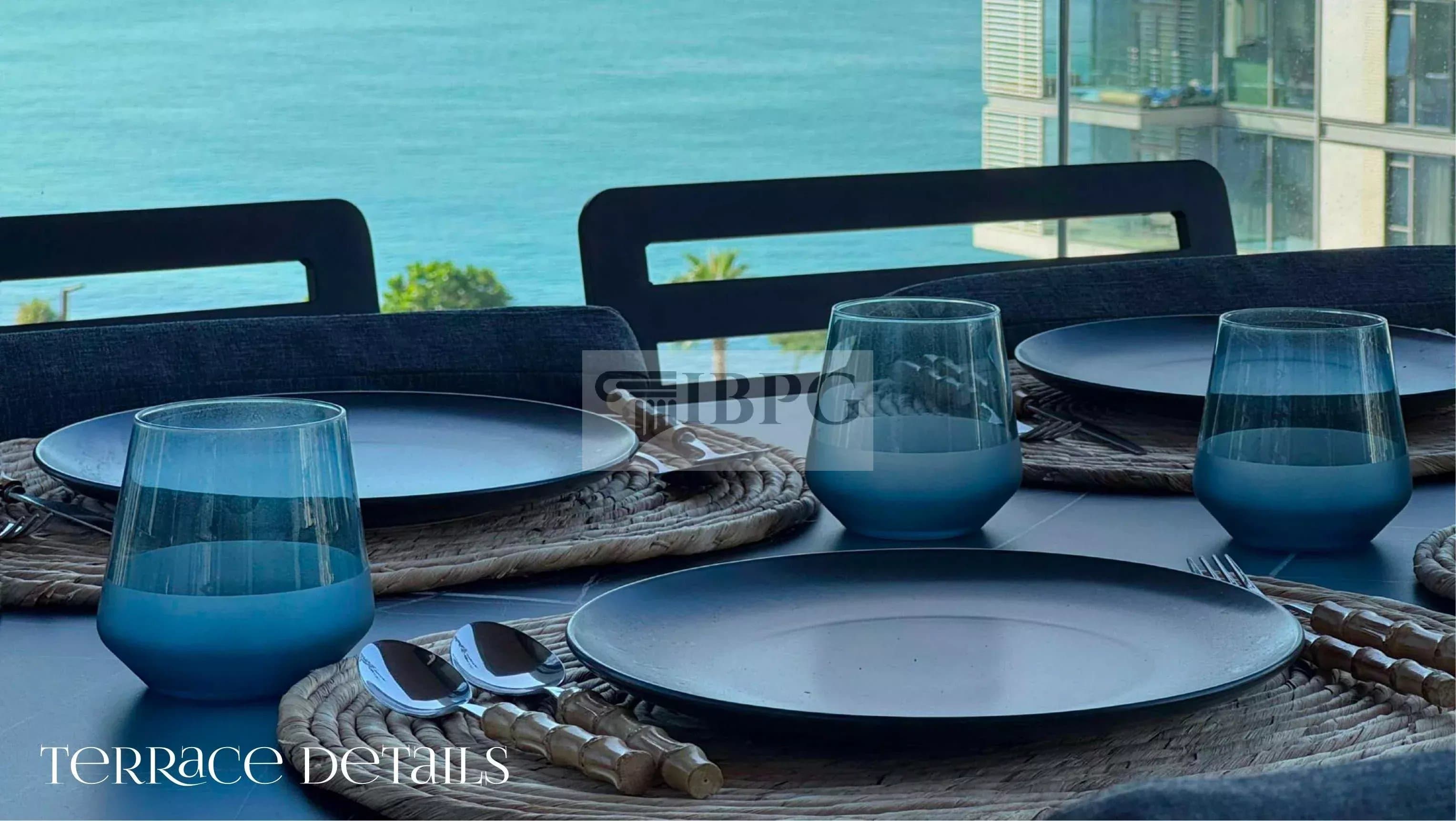Luxurious 2-Bedroom Apartment in Vibrant Dubai 4
