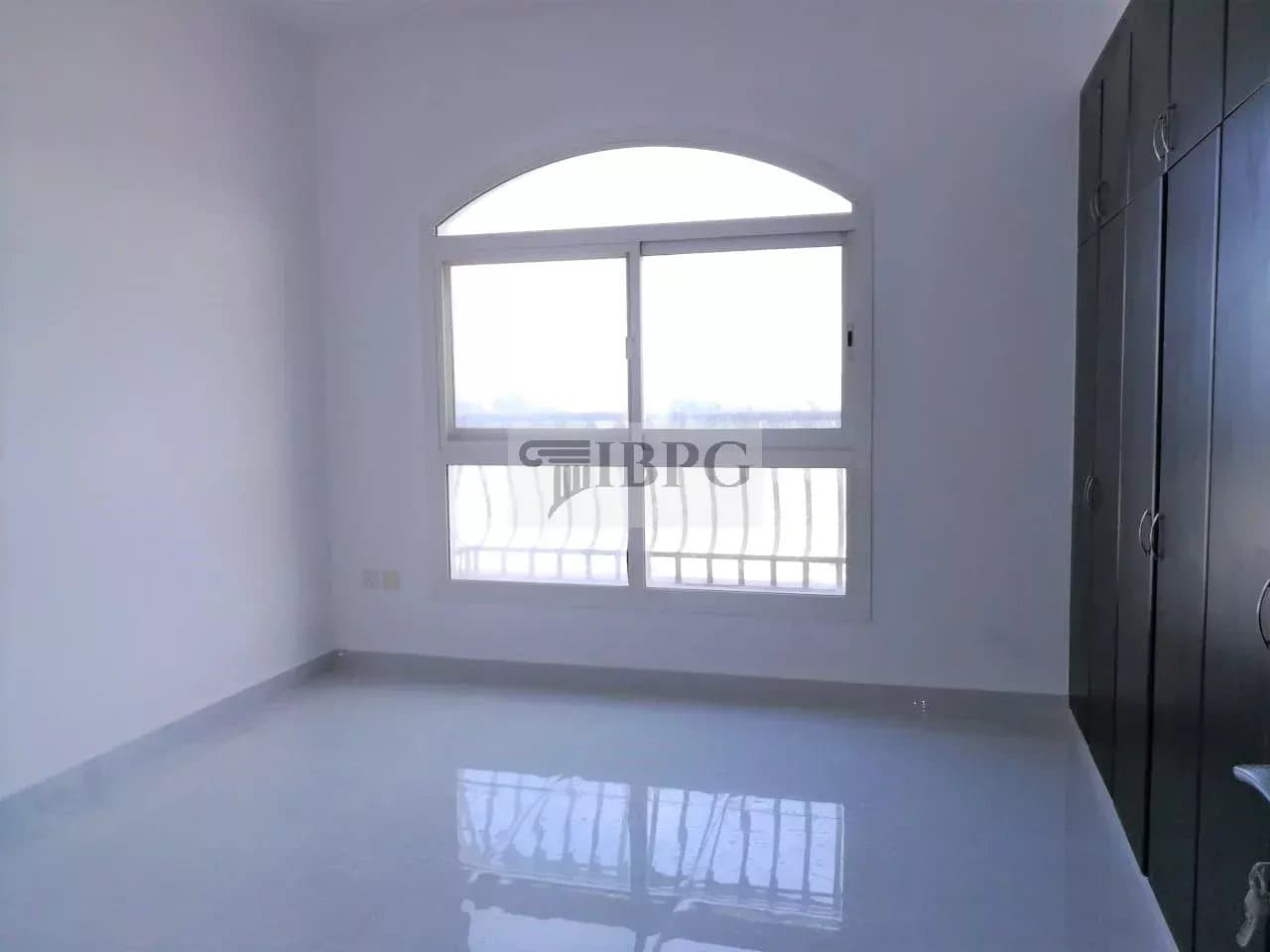 1-Bedroom Apartment with Balcony Diamond Views 3 3