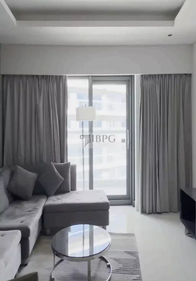 Very High Floor | Large Layout | Skyline View 4