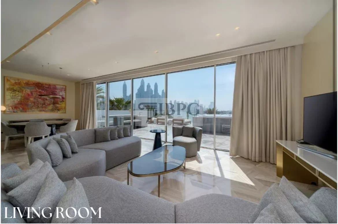 Five Palm Jumeirah Villa , Ultra Luxury Villa , 15m Below Market 3