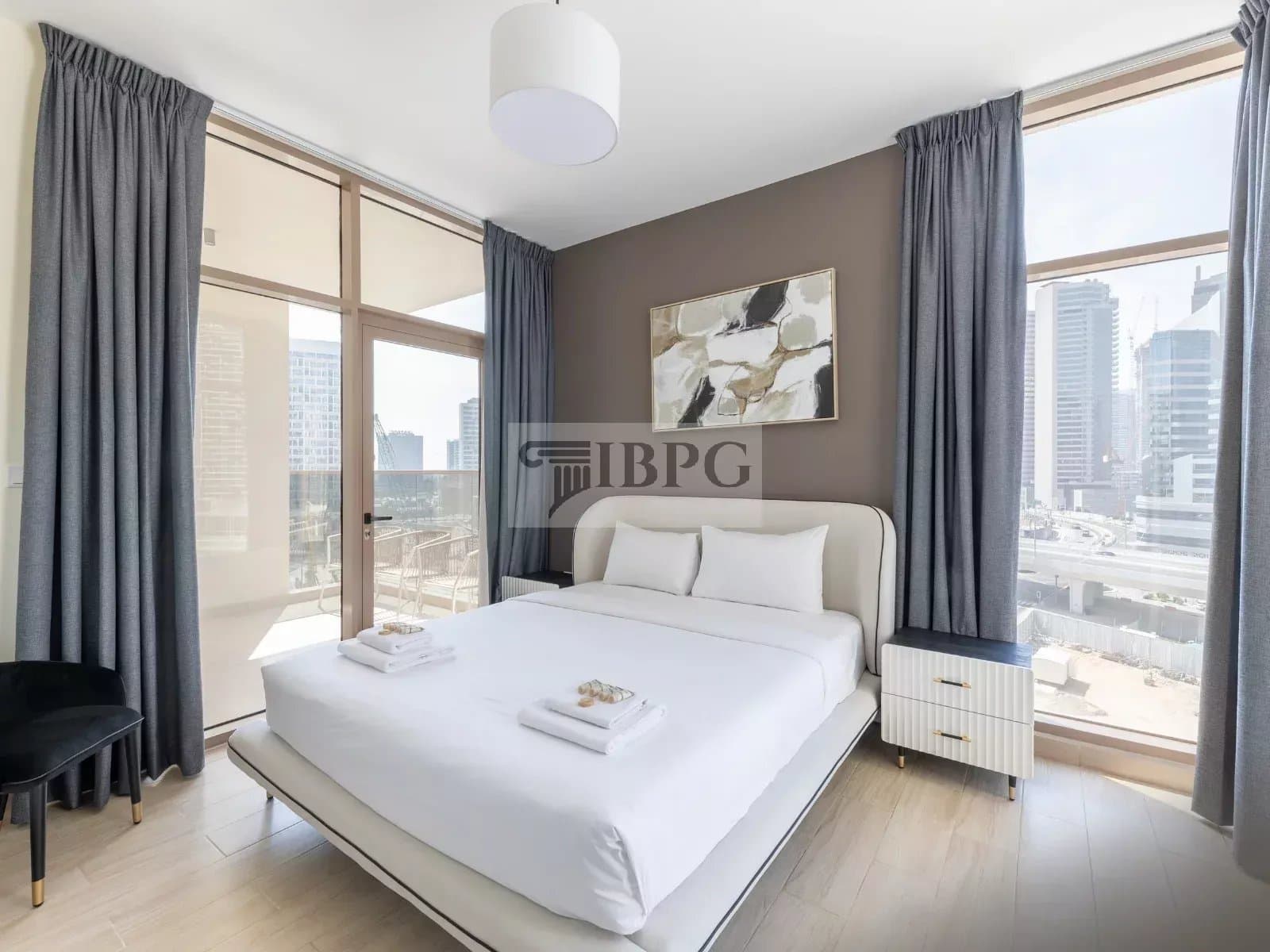 Pay 40% now Move in | 60% 2 years Post Hand Over | 2 BR Business Bay | Canal View 4
